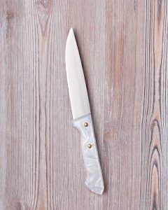 cuchillo afilado de acero inoxidable con mango en nácar