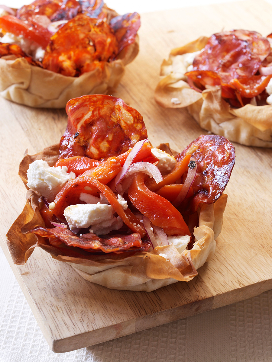 TARTALETAS DE HOJALDRE CON CHORIZO